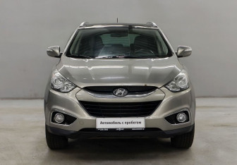 Подержанный автомобиль Hyundai ix35 2011 года (2 фото)