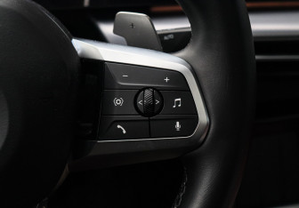 Подержанный автомобиль BMW X2 2024 года (25 фото)