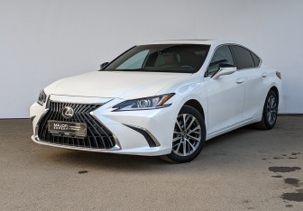 Подержанный автомобиль Lexus ES 2023 года (1 фото)
