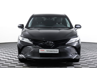 Подержанный автомобиль Toyota Camry Sedan 2020 года (2 фото)