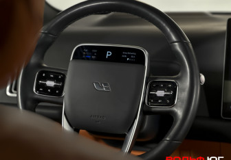 Подержанный автомобиль LiXiang L7 2023 года (13 фото)