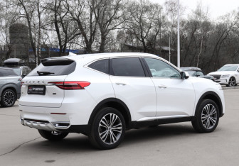 Подержанный автомобиль Haval F7 2021 года (5 фото)