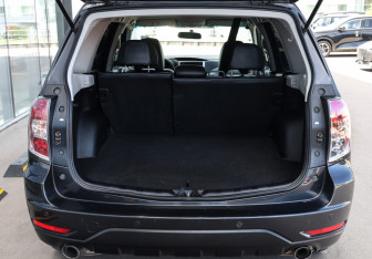 Подержанный автомобиль Subaru Forester Suv 2011 года (10 фото)