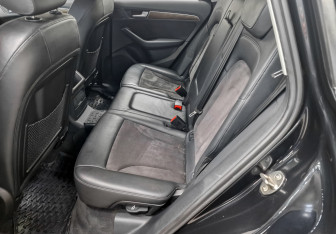 Подержанный автомобиль Audi Q5 2013 года (12 фото)