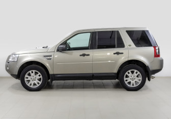 Подержанный автомобиль Land Rover Freelander 2010 года (8 фото)