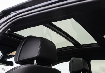 Подержанный автомобиль BMW X6 2020 года (21 фото)