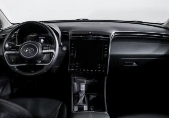 Подержанный автомобиль Hyundai Tucson 2021 года (12 фото)