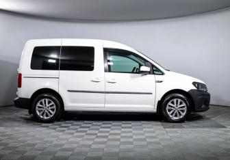 Подержанный автомобиль Volkswagen Caddy Compactvan 2016 года (4 фото)