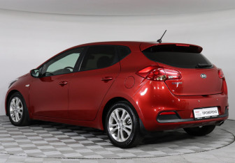 Подержанный автомобиль Kia Ceed Hatchback 2013 года (7 фото)