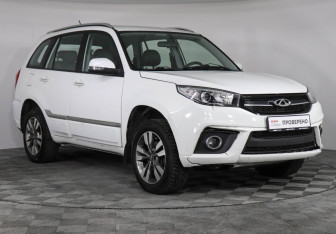 Подержанный автомобиль Chery Tiggo 3 2017 года (3 фото)