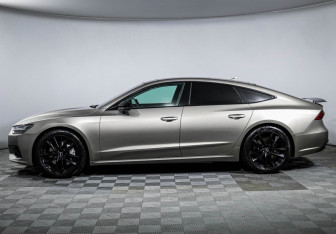 Подержанный автомобиль Audi A7 2018 года (8 фото)