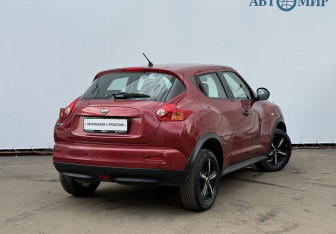 Подержанный автомобиль Nissan Juke 2013 года (5 фото)