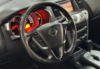 Подержанный автомобиль Nissan Murano Suv 2011 года (12 фото)