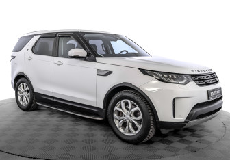 Подержанный автомобиль Land Rover Discovery 2018 года (3 фото)