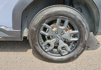 Подержанный автомобиль Haval H3 2024 года (12 фото)