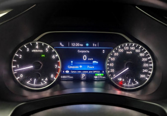 Подержанный автомобиль Nissan Murano Suv 2018 года (13 фото)