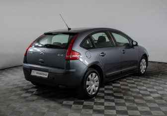 Подержанный автомобиль Citroen C4 Hatchback 2010 года (5 фото)
