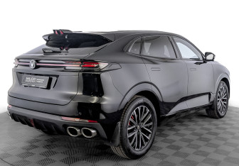 Подержанный автомобиль Changan UNI-K 2023 года (5 фото)