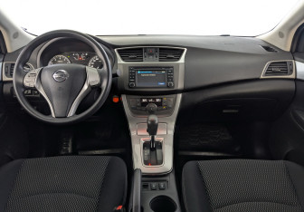 Подержанный автомобиль Nissan Sentra Sedan 2014 года (25 фото)