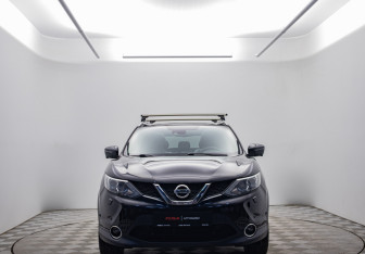 Подержанный автомобиль Nissan Qashqai 2018 года (2 фото)