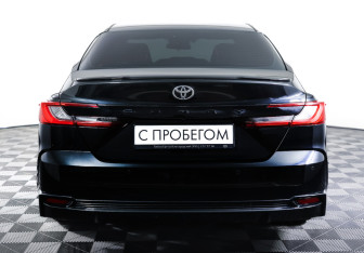 Подержанный автомобиль Toyota Camry Sedan 2024 года (6 фото)