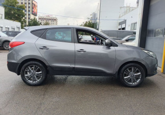 Подержанный автомобиль Hyundai ix35 2014 года (4 фото)