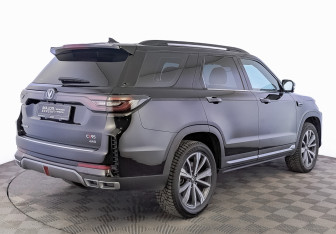 Подержанный автомобиль Changan CS95 2024 года (5 фото)