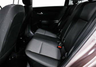 Подержанный автомобиль Kia Rio Sedan 2021 года (12 фото)