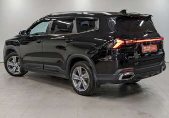 Подержанный автомобиль Geely Okavango 2024 года (7 фото)