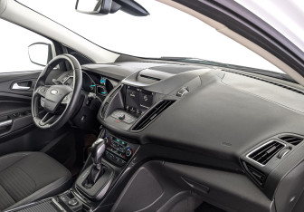 Подержанный автомобиль Ford Kuga 2019 года (13 фото)