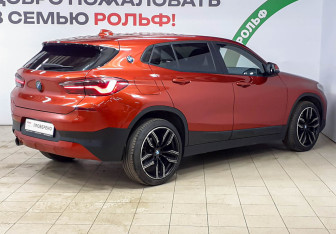 Подержанный автомобиль BMW X2 2020 года (4 фото)