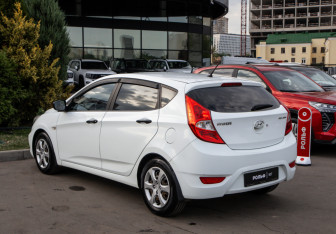 Подержанный автомобиль Hyundai Solaris Hatchback 2012 года (5 фото)