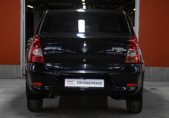 Подержанный автомобиль Renault Logan Sedan 2011 года (6 фото)