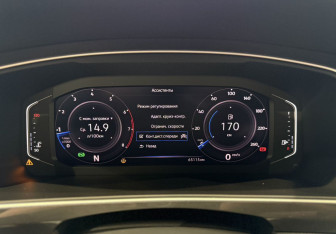 Подержанный автомобиль Volkswagen Tiguan 2019 года (17 фото)