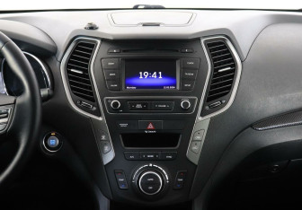 Подержанный автомобиль Hyundai Santa Fe 2016 года (14 фото)