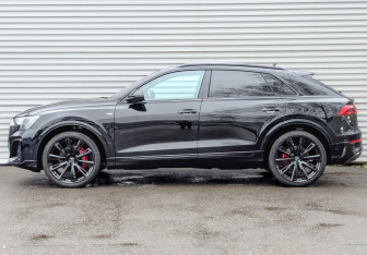 Новый Audi Q8 2025 (3 фото)