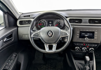 Подержанный автомобиль Renault Arkana 2019 года (21 фото)