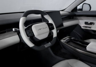 Подержанный автомобиль Jetour Dashing 2024 года (14 фото)