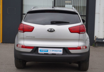 Подержанный автомобиль Kia Sportage 2015 года (6 фото)