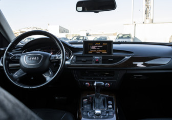 Подержанный автомобиль Audi A6 Sedan 2012 года (12 фото)