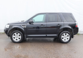 Подержанный автомобиль Land Rover Freelander 2013 года (8 фото)