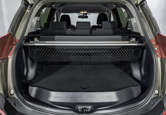 Подержанный автомобиль Toyota RAV4 2014 года (10 фото)