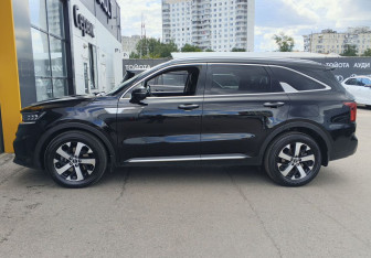 Подержанный автомобиль Kia Sorento 2020 года (8 фото)