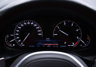 Подержанный автомобиль BMW X3 2019 года (12 фото)