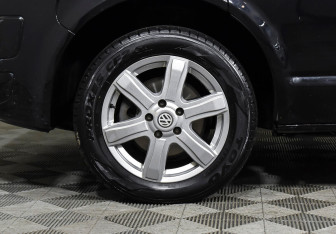 Подержанный автомобиль Volkswagen Multivan 2013 года (7 фото)