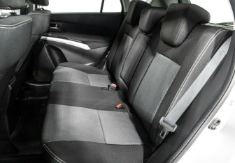 Подержанный автомобиль Suzuki SX4 Hatchback 2014 года (11 фото)