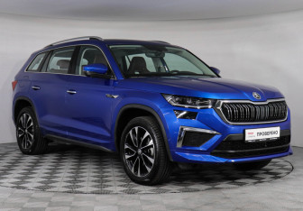 Подержанный автомобиль Skoda Kodiaq 2023 года (3 фото)