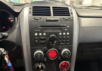 Подержанный автомобиль Suzuki Grand Vitara 2011 года (9 фото)