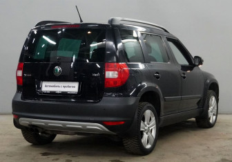 Подержанный автомобиль Skoda Yeti 2013 года (8 фото)