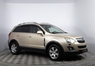 Подержанный автомобиль Opel Antara 2013 года (3 фото)